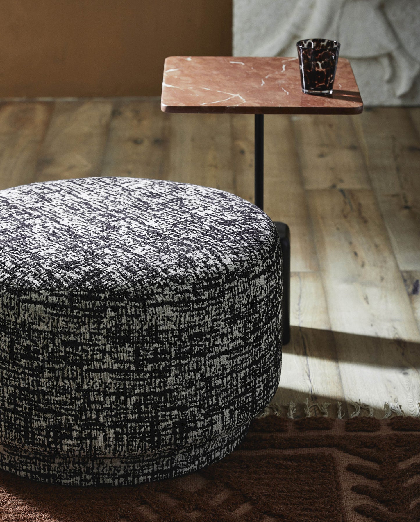 Nordal A/S BOMU pouf - black/white