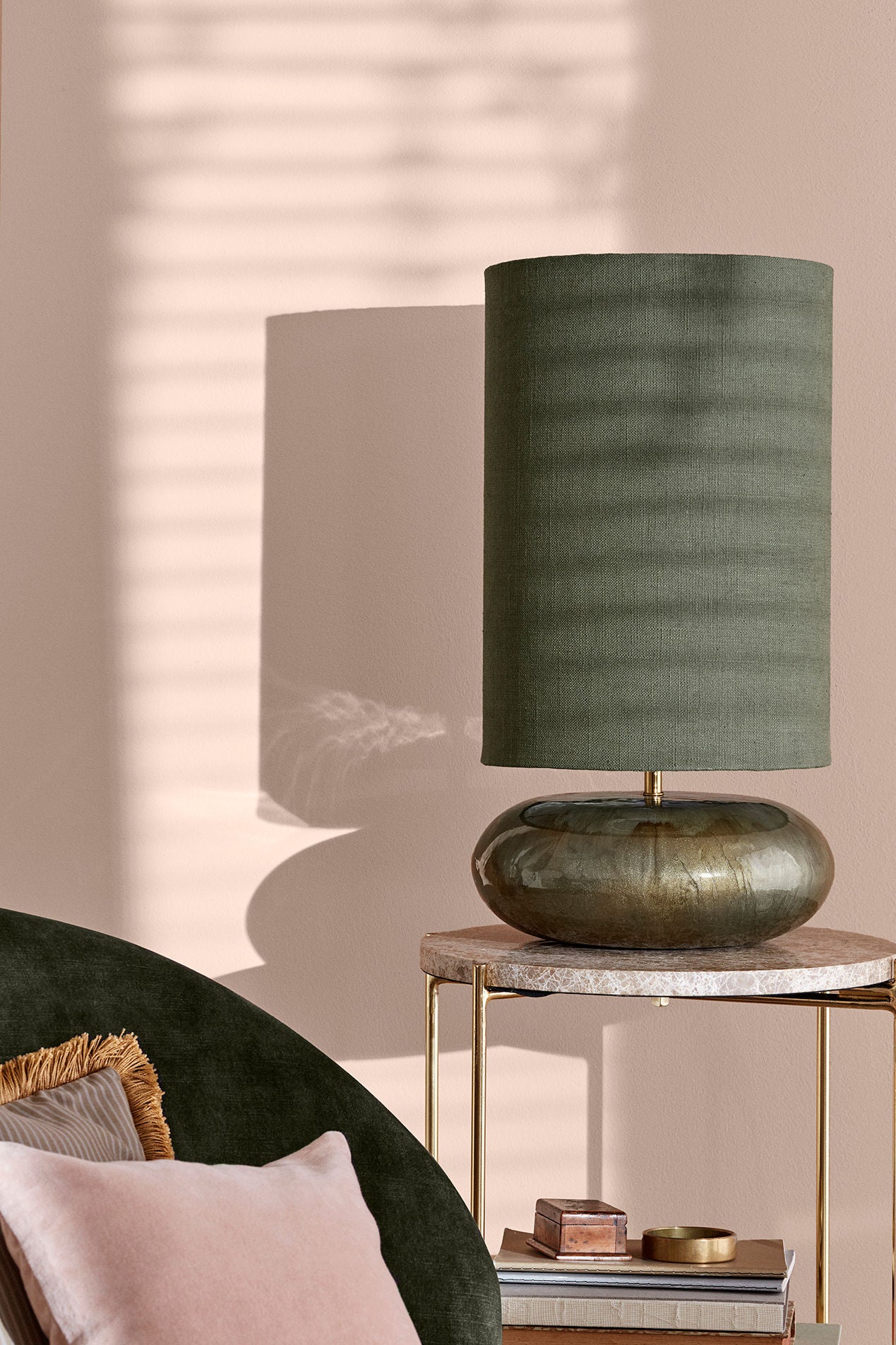 Cozy Living Senna Enamel Lamp w. shade - ARMY